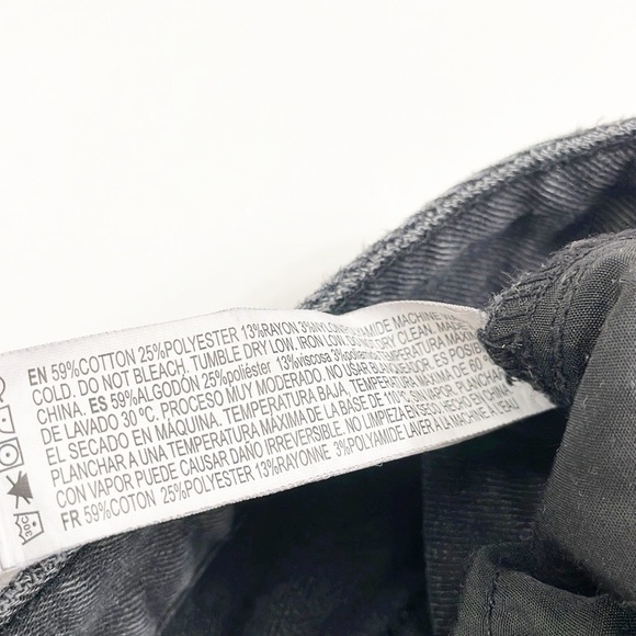 Forever 21 black distressed denim jeans - Picture 7 of 7